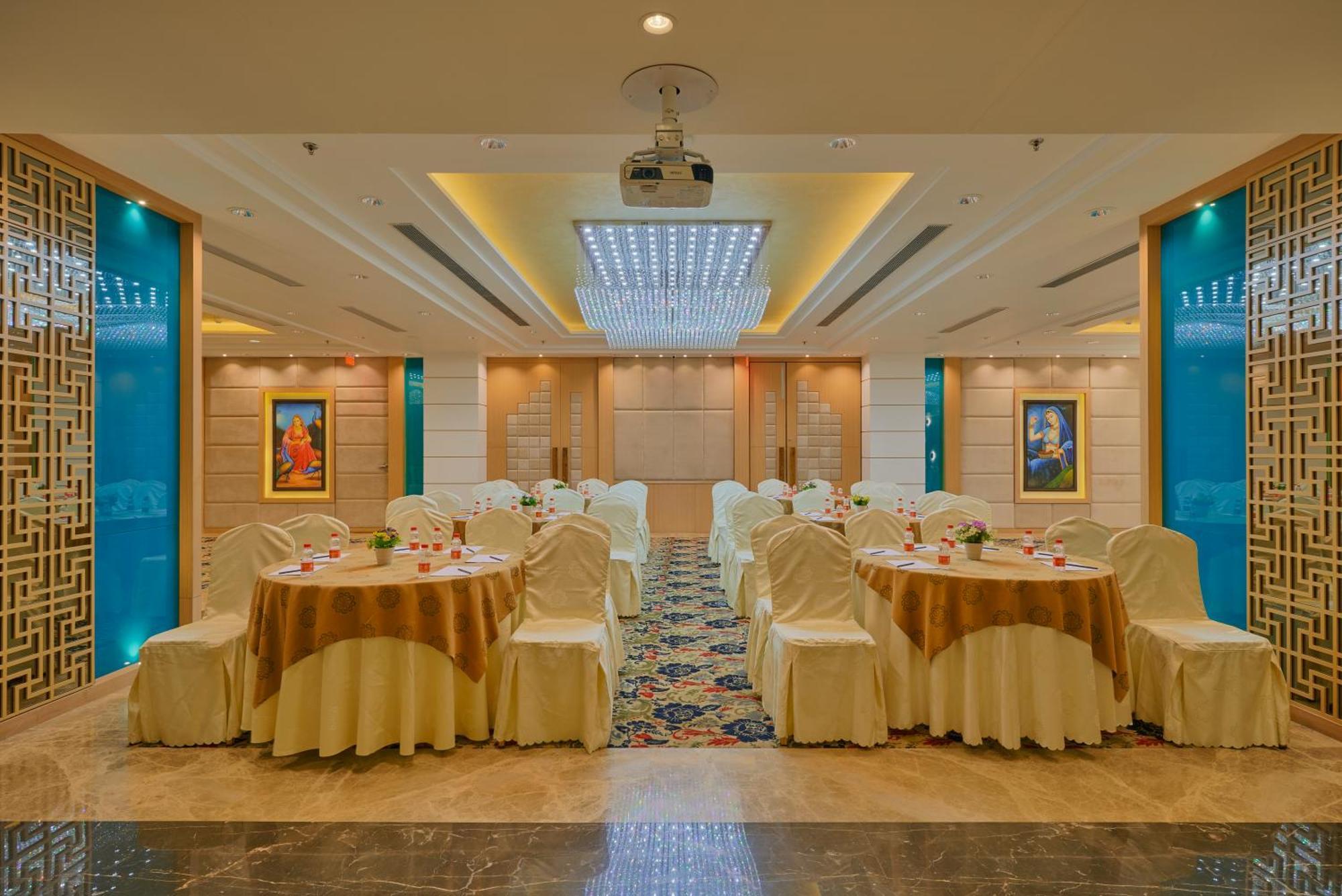 Skk Blu Hotel & Spa Udaipur Dış mekan fotoğraf
